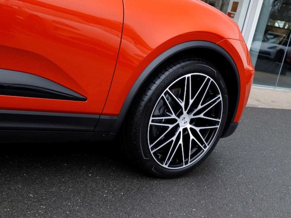 Used Porsche Macan 2025 for sale - 75555354: Photo 32