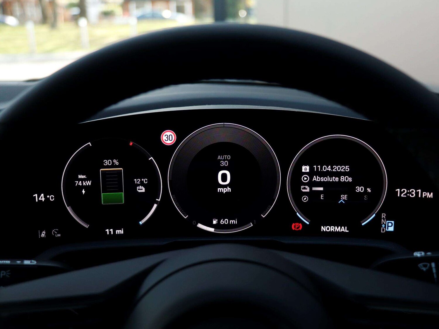 Used Porsche Taycan 2025 for sale - 76004387: Photo 13