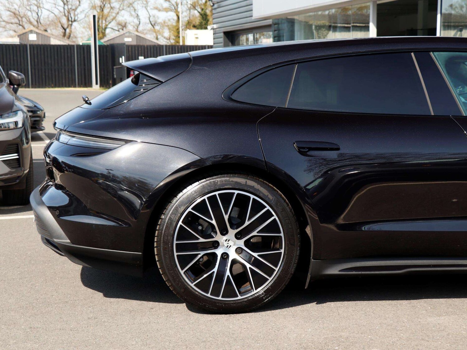 Used Porsche Taycan 2025 for sale - 76004387: Photo 29