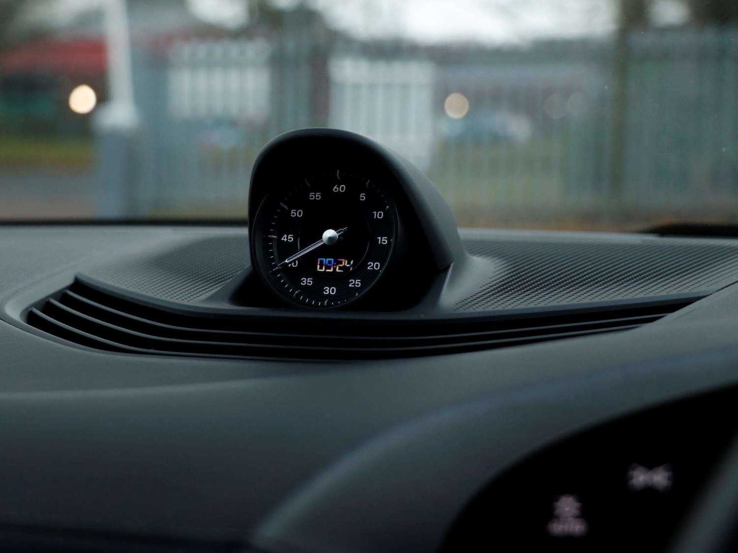 Used Porsche Taycan 2022 for sale - 76967767: Photo 14