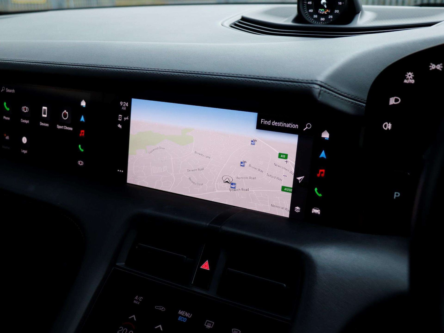 Used Porsche Taycan 2022 for sale - 76967767: Photo 15