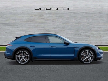 Used Porsche Taycan 2022 for sale - 76967767: Photo