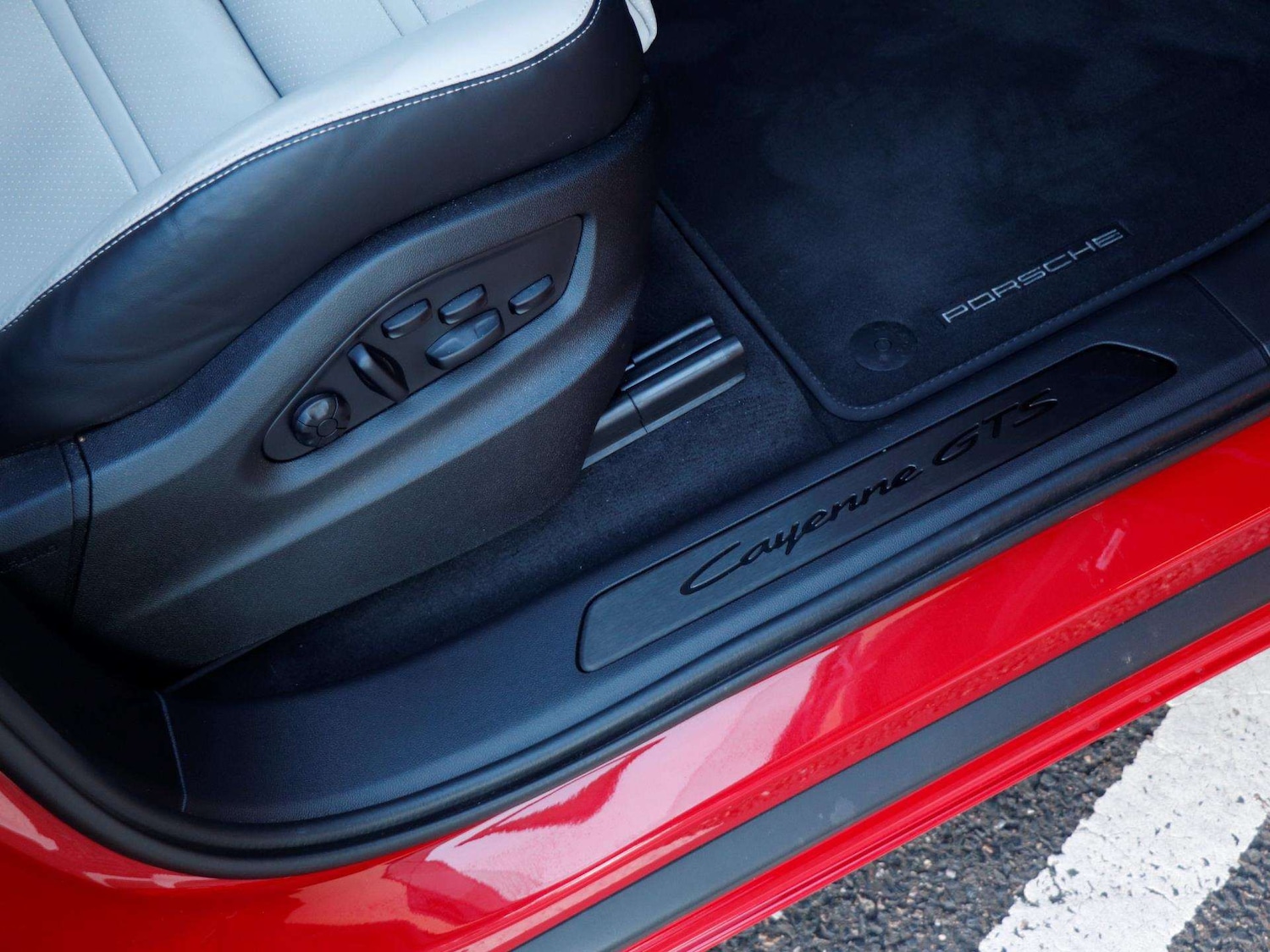 Used Porsche Cayenne 2025 for sale - 76624586: Photo 23