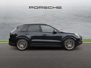 Used Porsche Cayenne 2022 for sale - 78507278: Photo