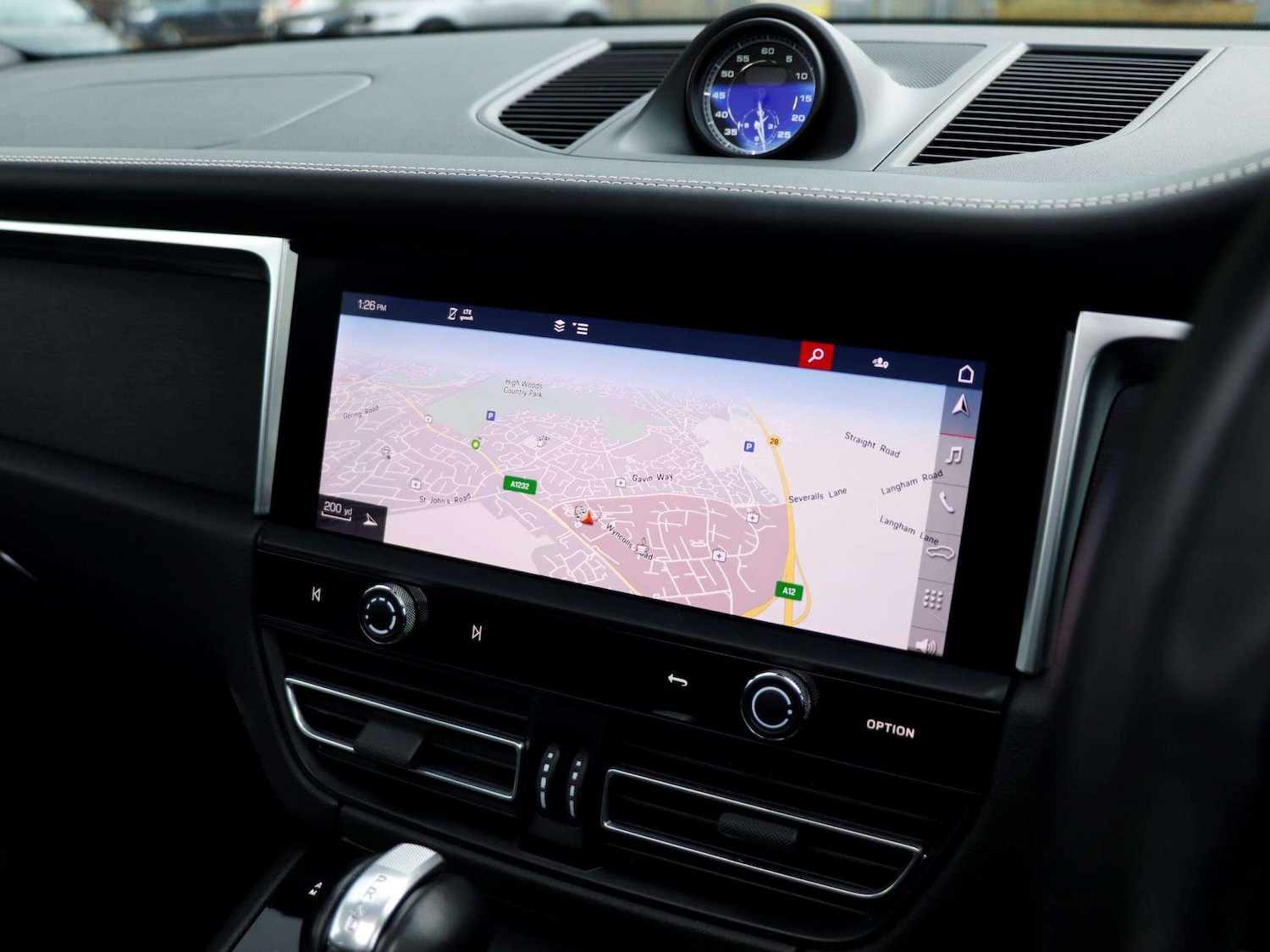 Used Porsche Macan 2023 for sale - 76475851: Photo 15