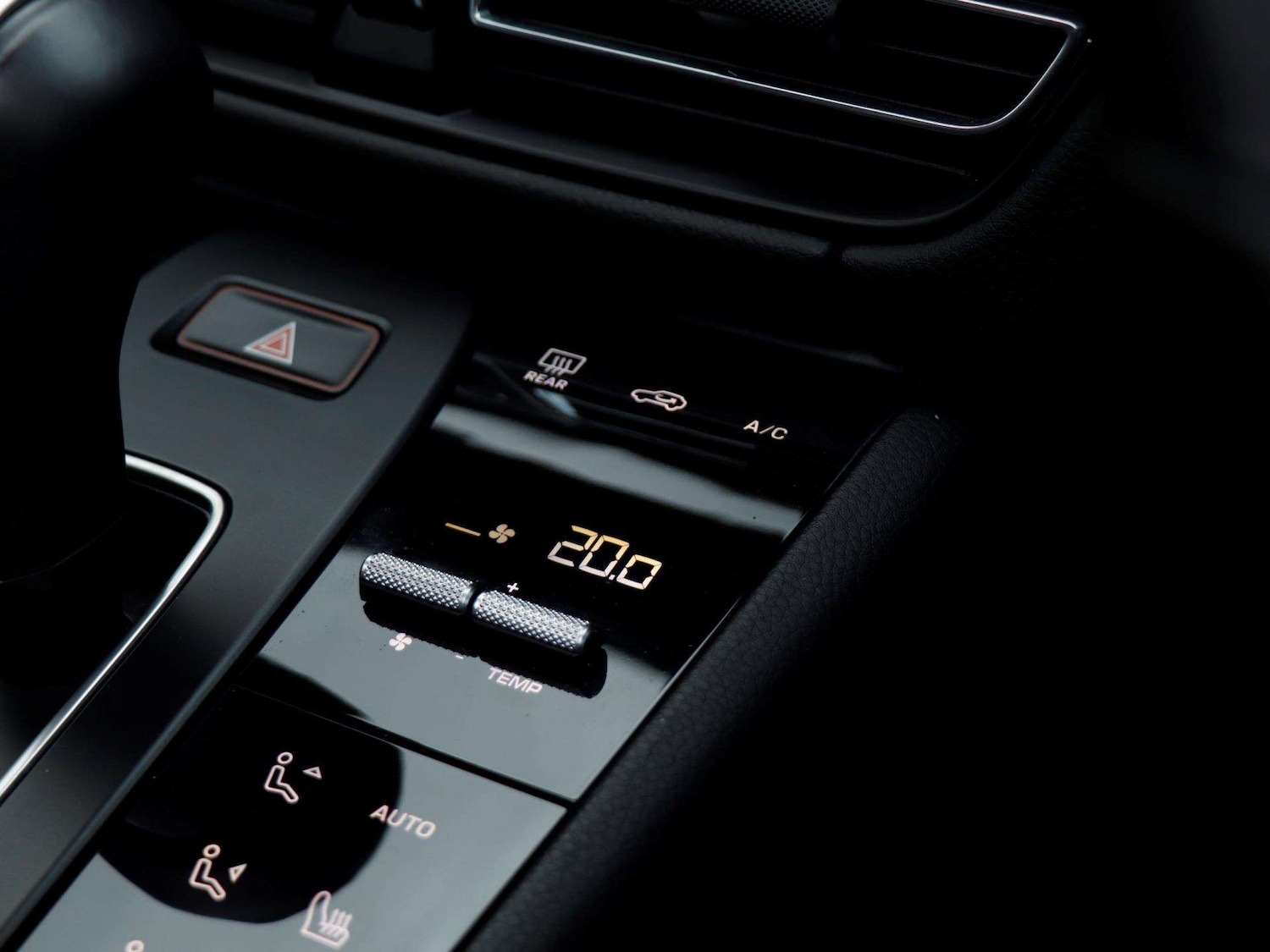 Used Porsche Macan 2023 for sale - 76475851: Photo 18