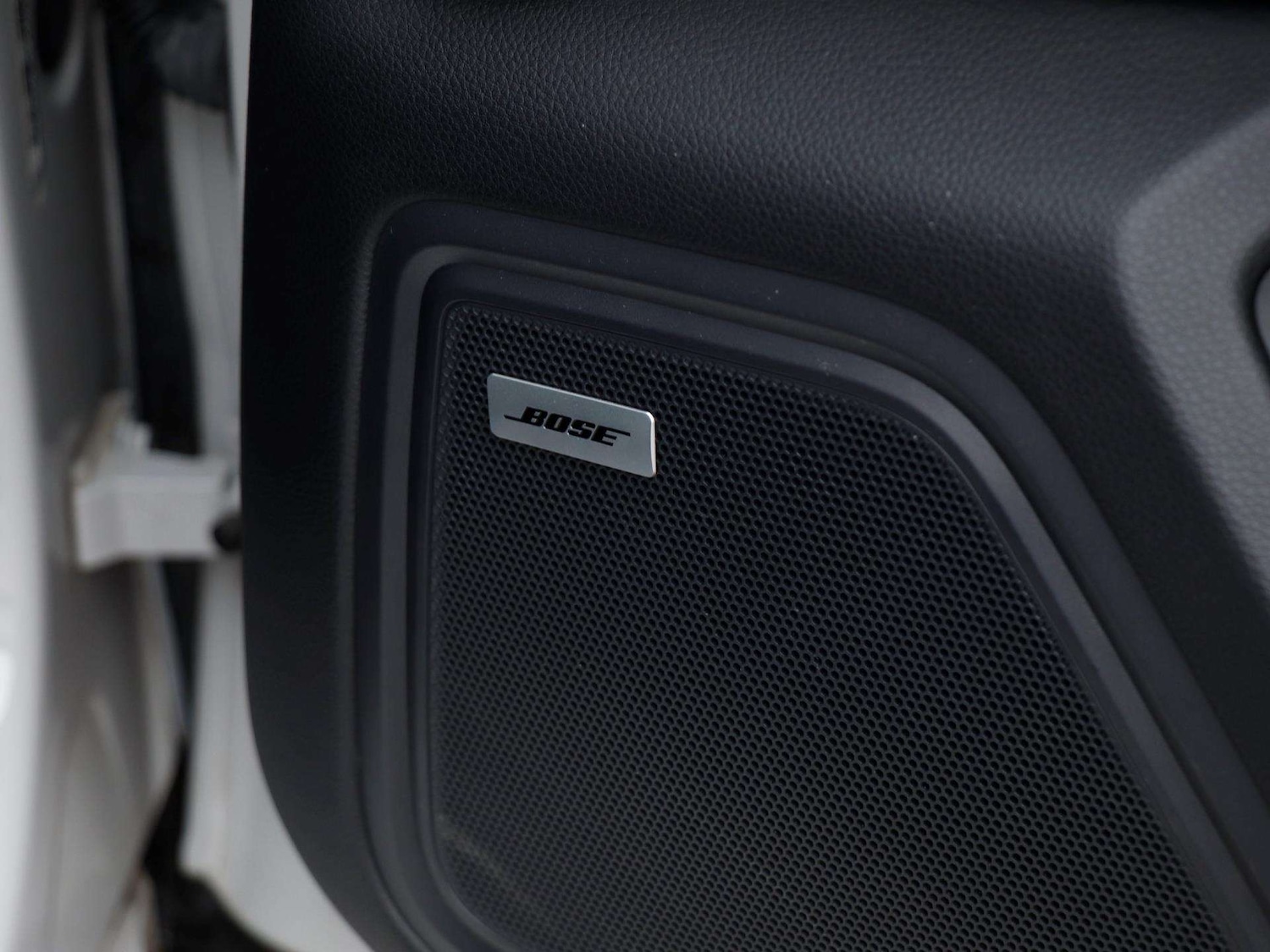 Used Porsche Macan 2023 for sale - 76475851: Photo 24