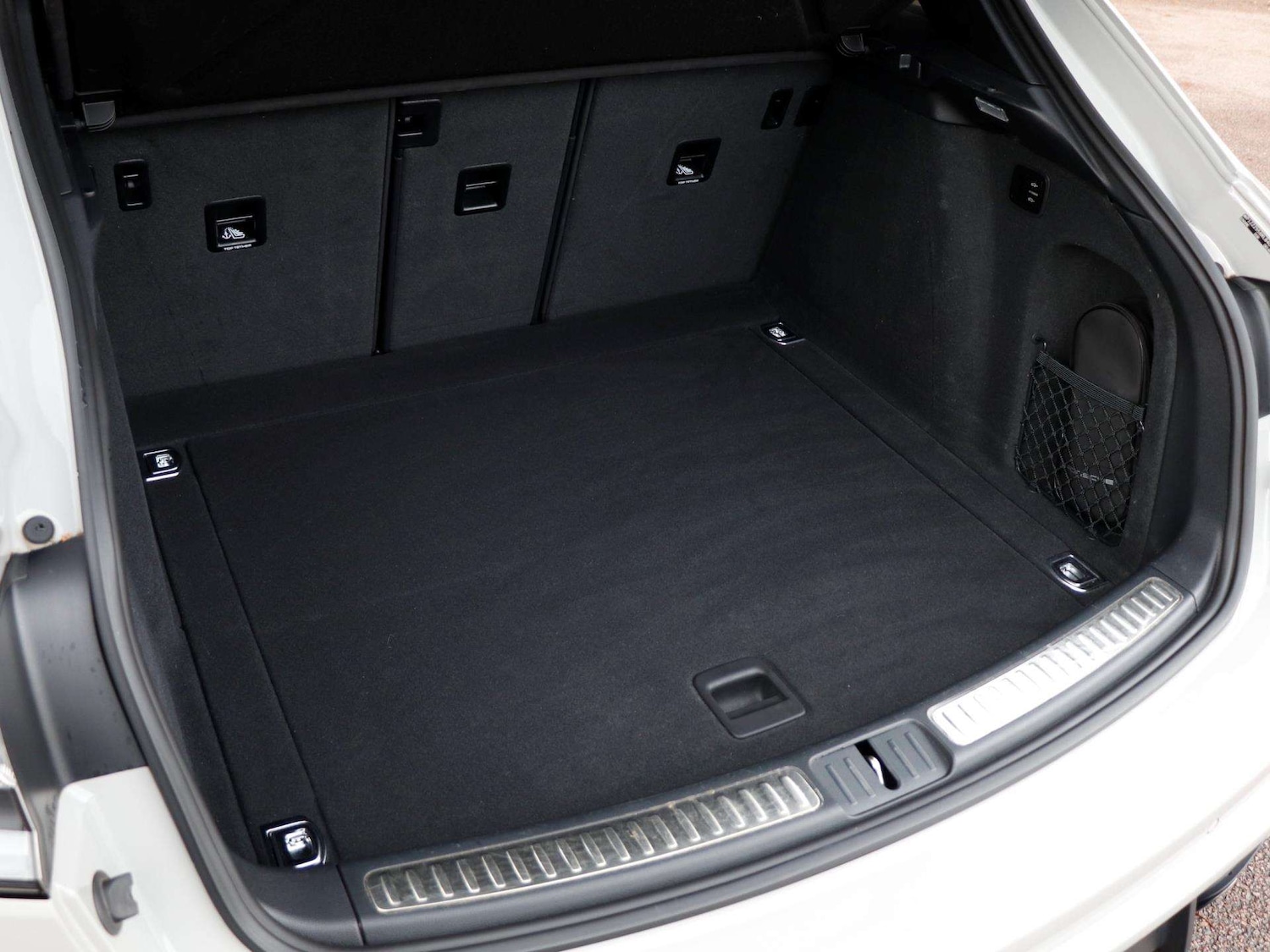 Used Porsche Macan 2023 for sale - 76475851: Photo 31