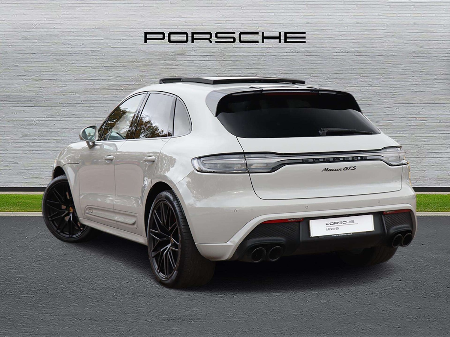 Used Porsche Macan 2023 for sale - 76475851: Photo 5
