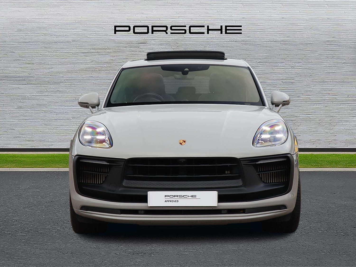 Used Porsche Macan 2023 for sale - 76475851: Photo 8