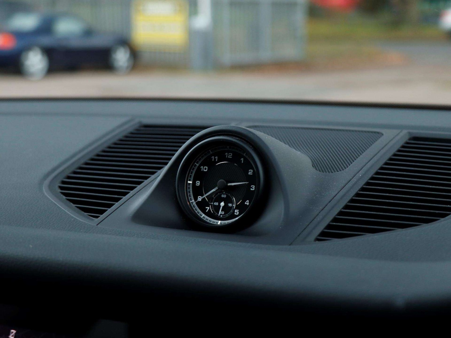 Used Porsche Macan 2021 for sale - 77076672: Photo 13