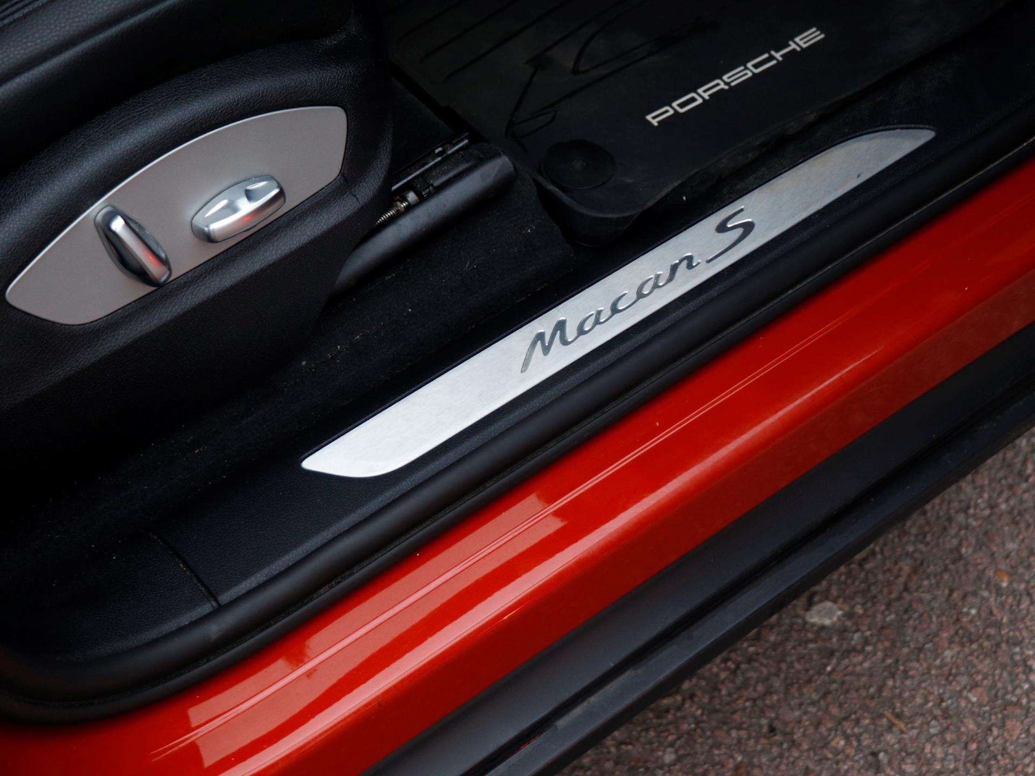 Used Porsche Macan 2021 for sale - 77076672: Photo 25