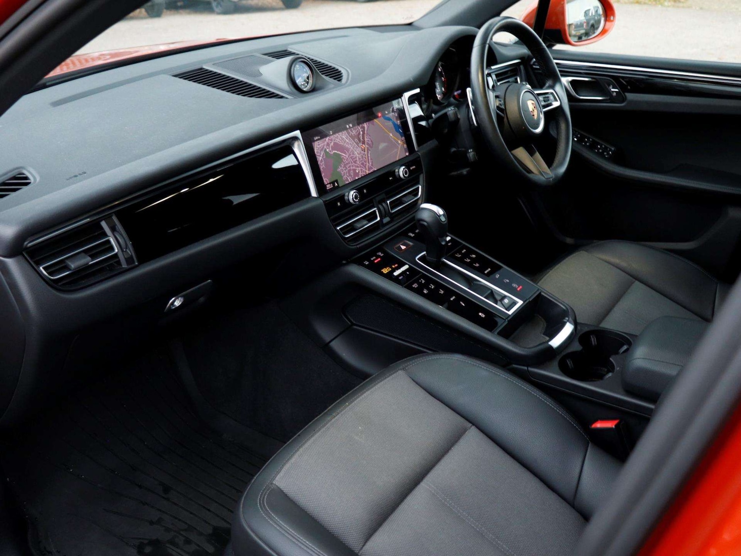 Used Porsche Macan 2021 for sale - 77076672: Photo 9