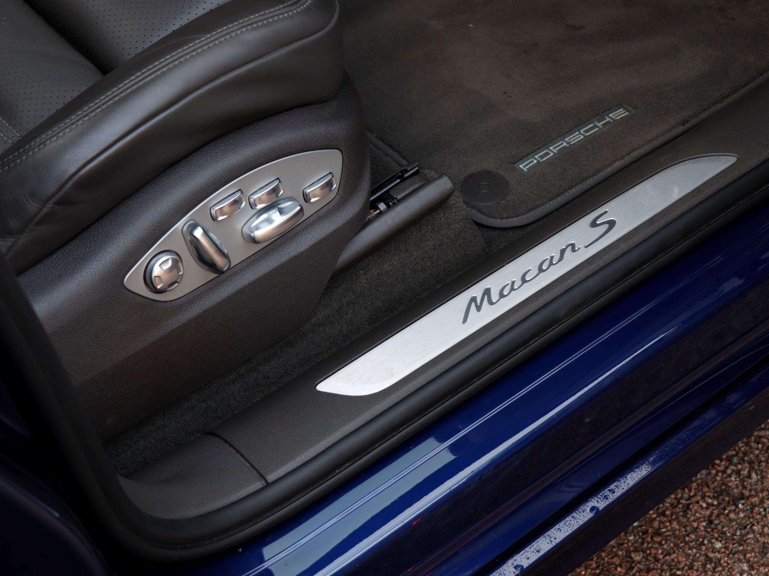 Used Porsche Macan 2023 for sale - 77076440: Photo 24