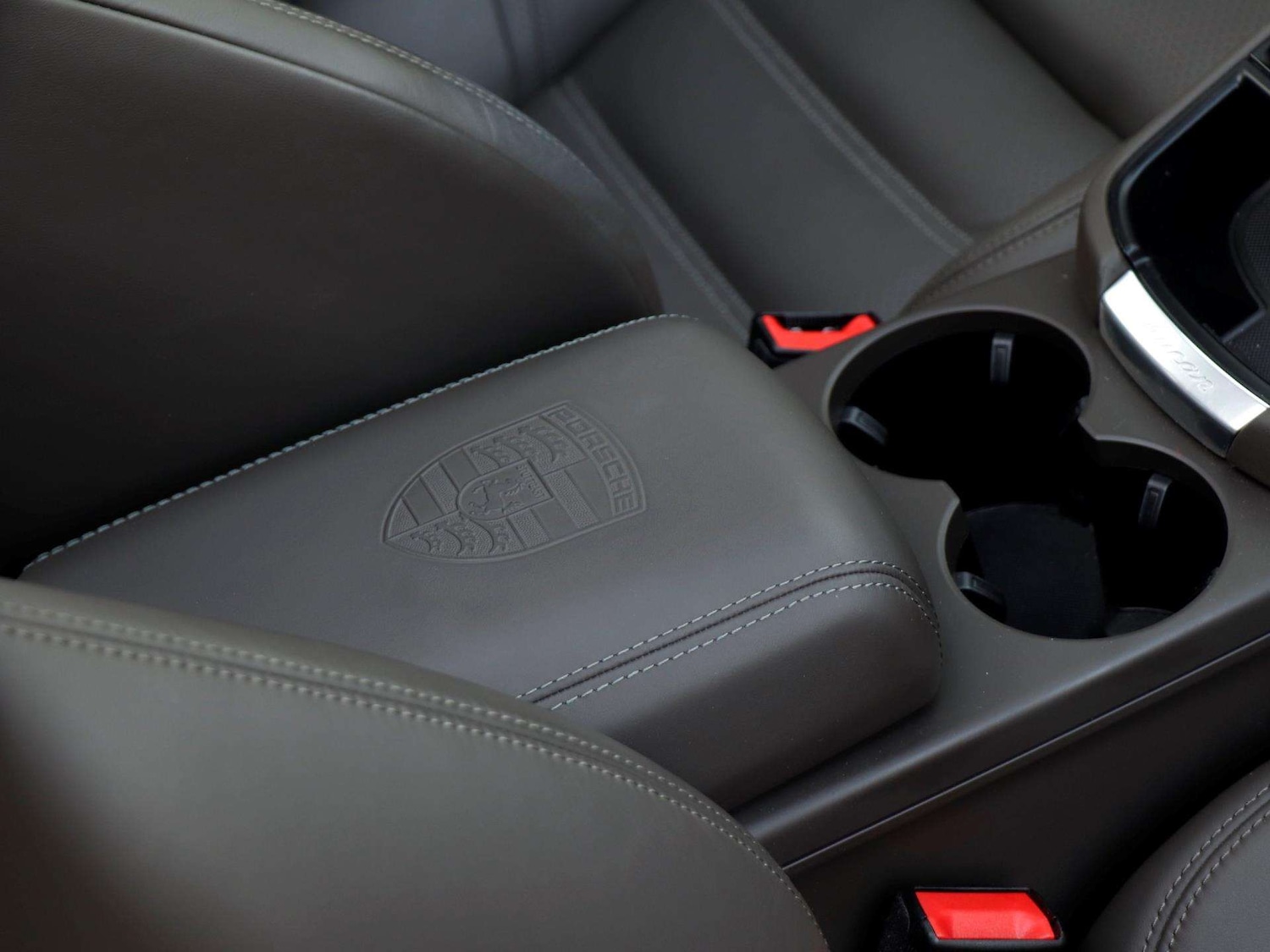 Used Porsche Macan 2023 for sale - 77076440: Photo 25