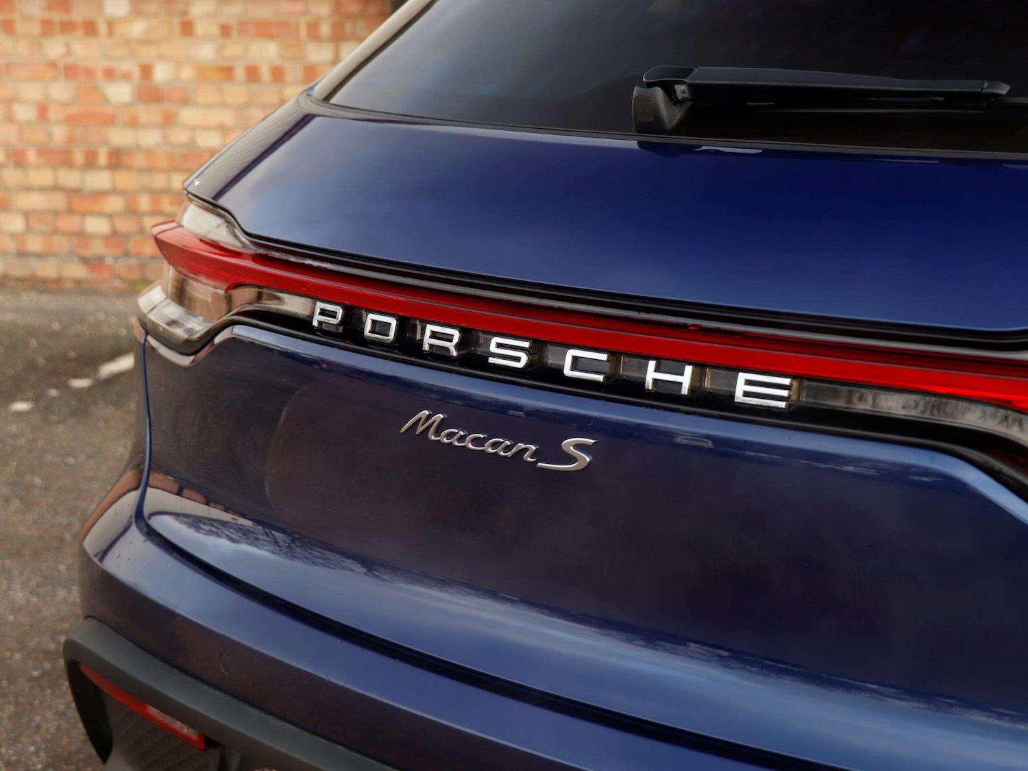 Used Porsche Macan 2023 for sale - 77076440: Photo 31