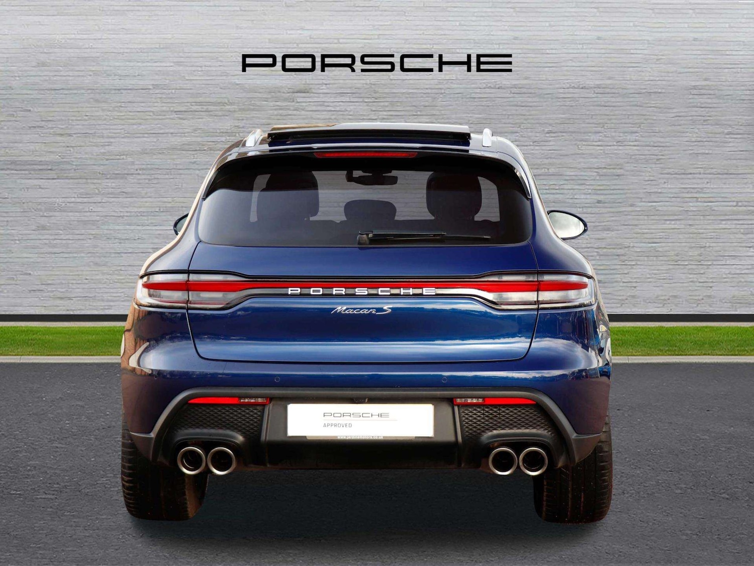 Used Porsche Macan 2023 for sale - 77076440: Photo 4