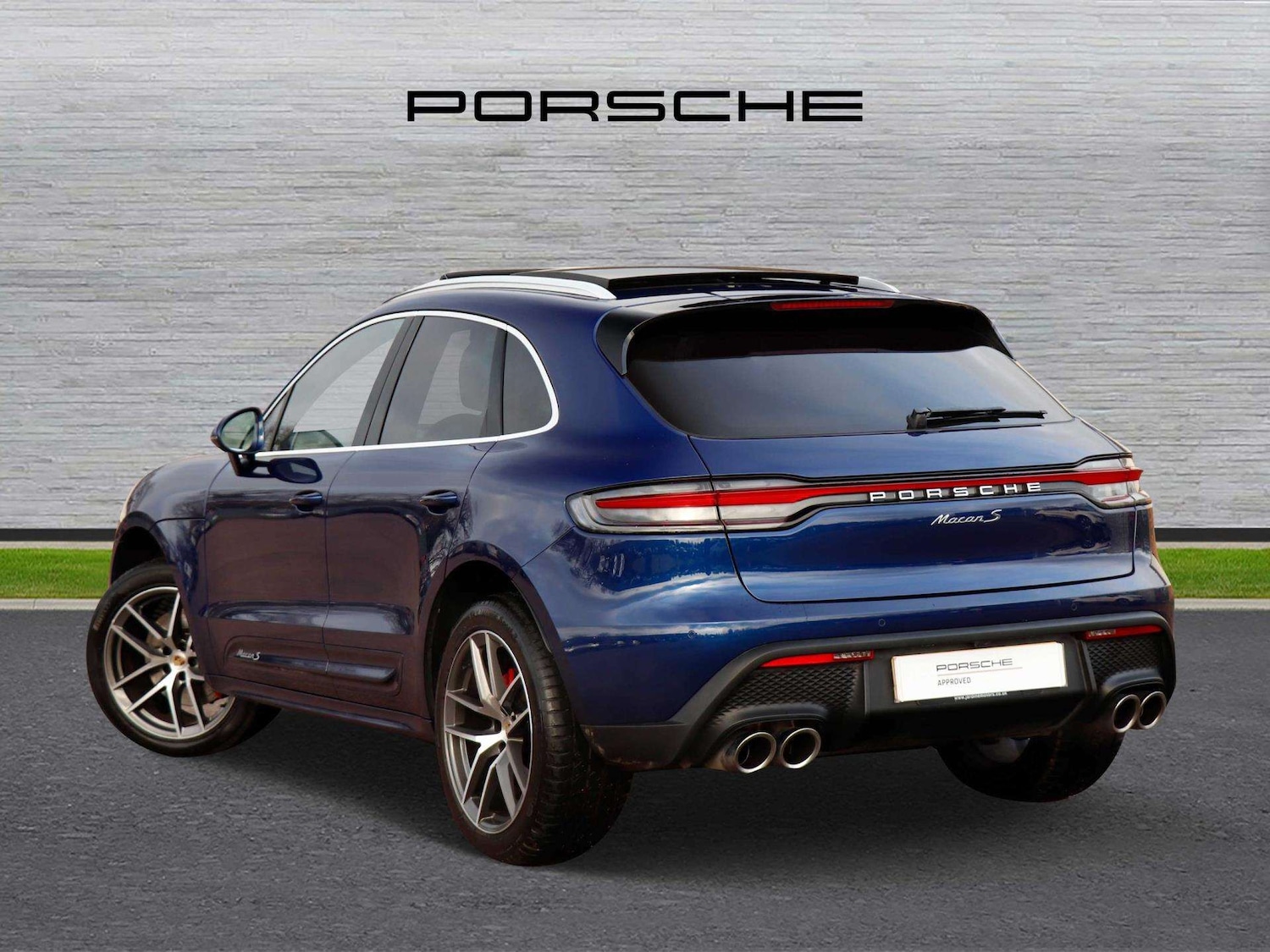 Used Porsche Macan 2023 for sale - 77076440: Photo 5