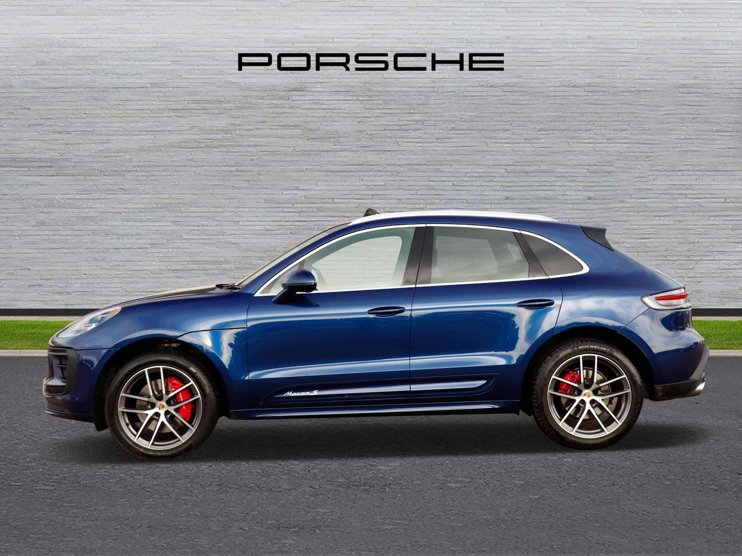 Used Porsche Macan 2023 for sale - 77076440: Photo 6