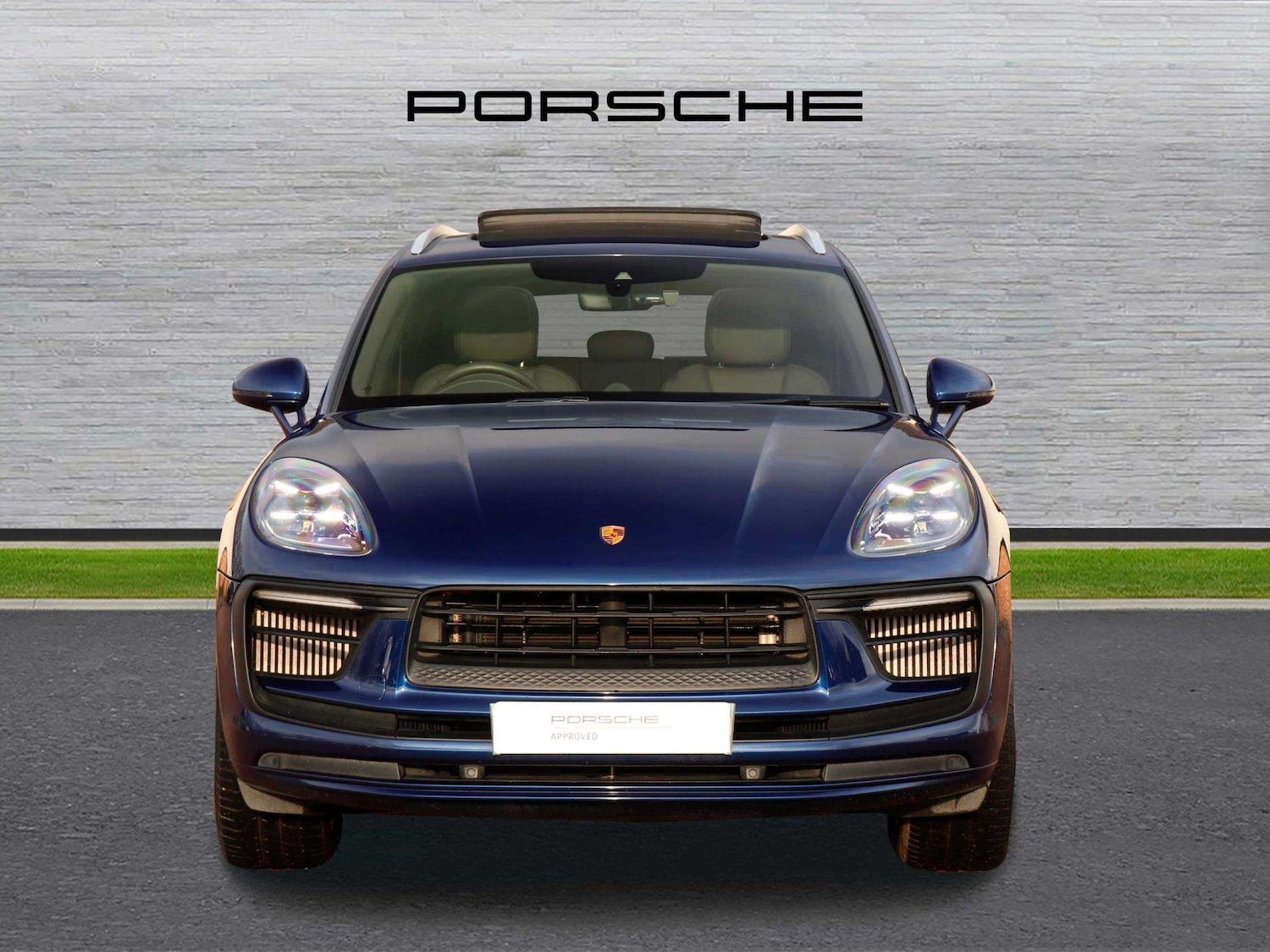 Used Porsche Macan 2023 for sale - 77076440: Photo 8