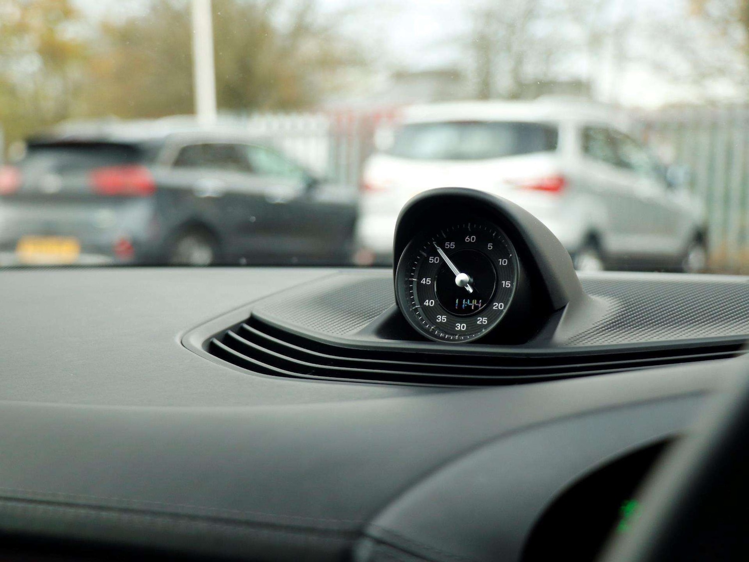 Used Porsche Taycan 2022 for sale - 76746076: Photo 14