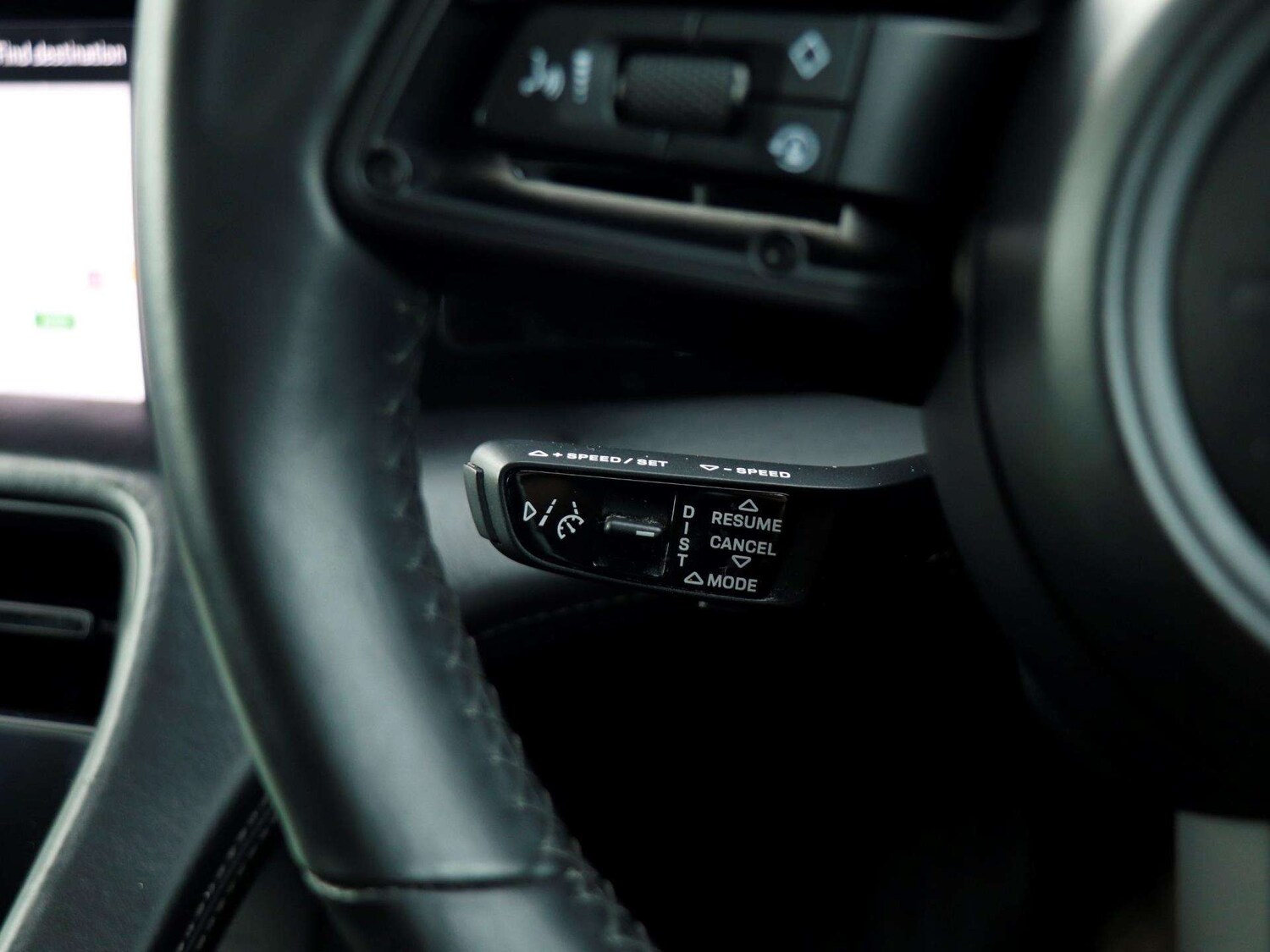 Used Porsche Taycan 2022 for sale - 76746076: Photo 18