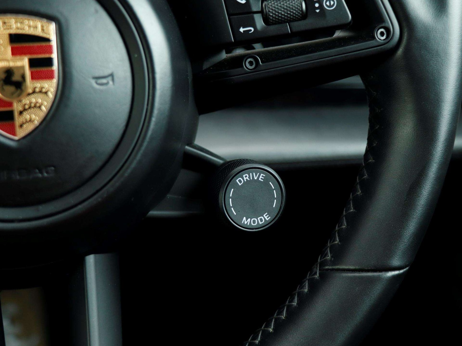 Used Porsche Taycan 2022 for sale - 76746076: Photo 19