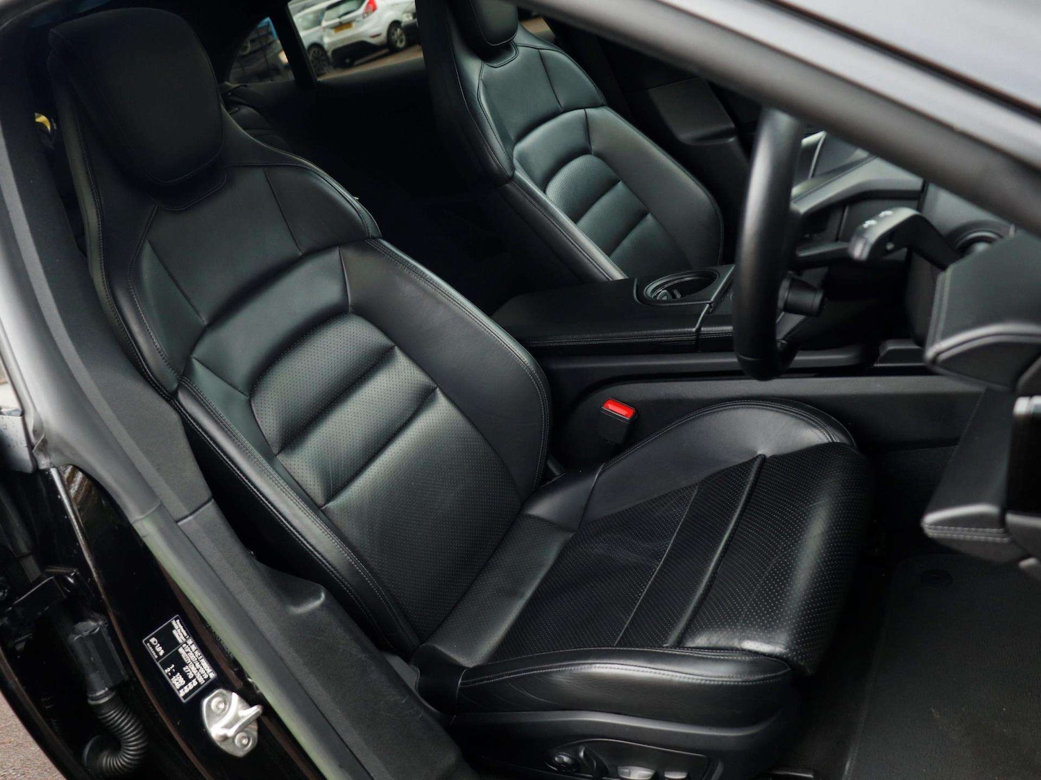 Used Porsche Taycan 2022 for sale - 76746076: Photo 22