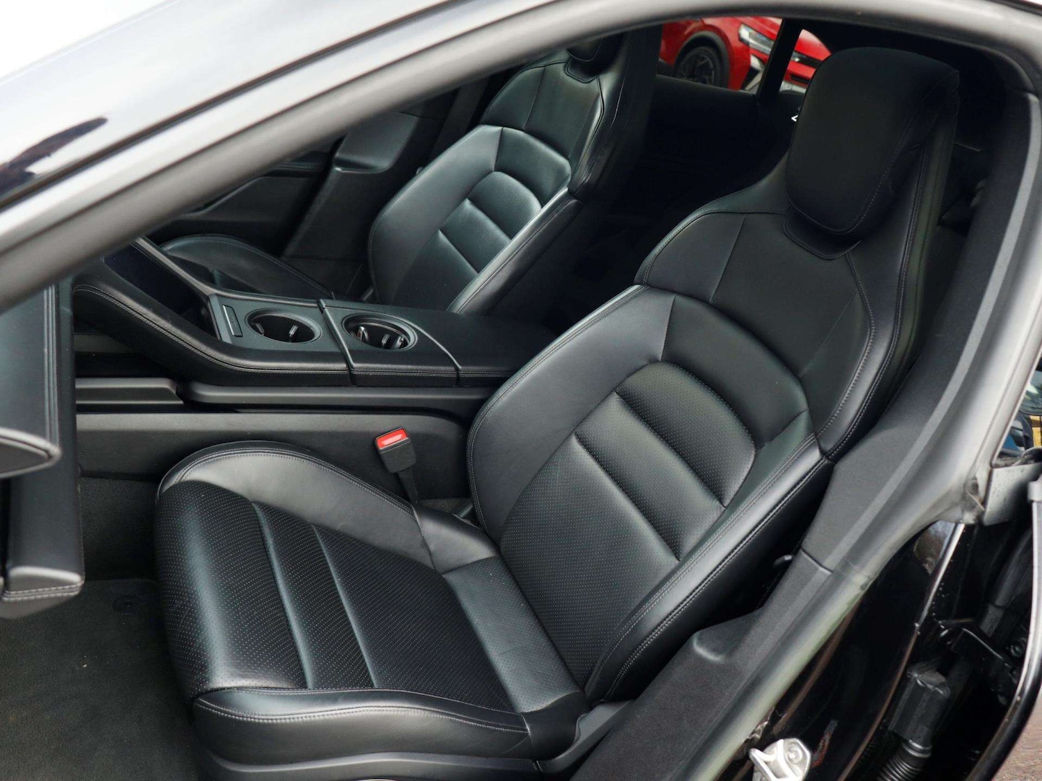 Used Porsche Taycan 2022 for sale - 76746076: Photo 23