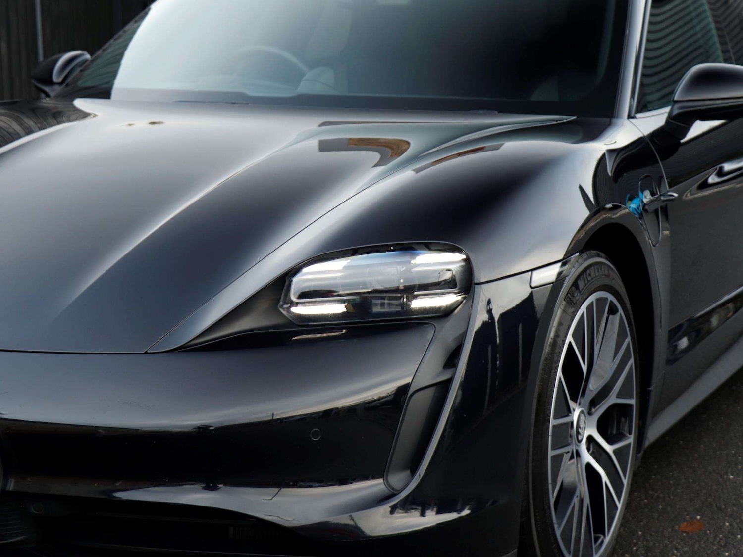 Used Porsche Taycan 2022 for sale - 76746076: Photo 30