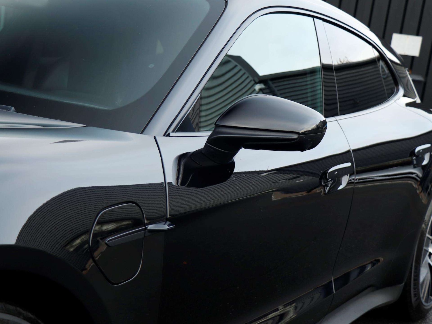 Used Porsche Taycan 2022 for sale - 76746076: Photo 32