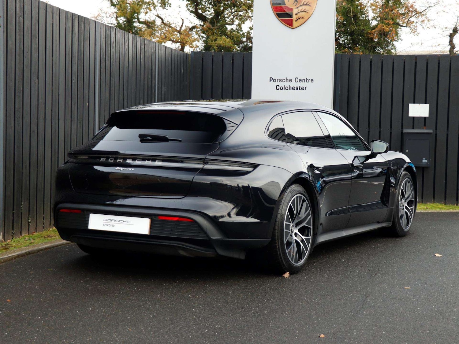 Used Porsche Taycan 2022 for sale - 76746076: Photo 34