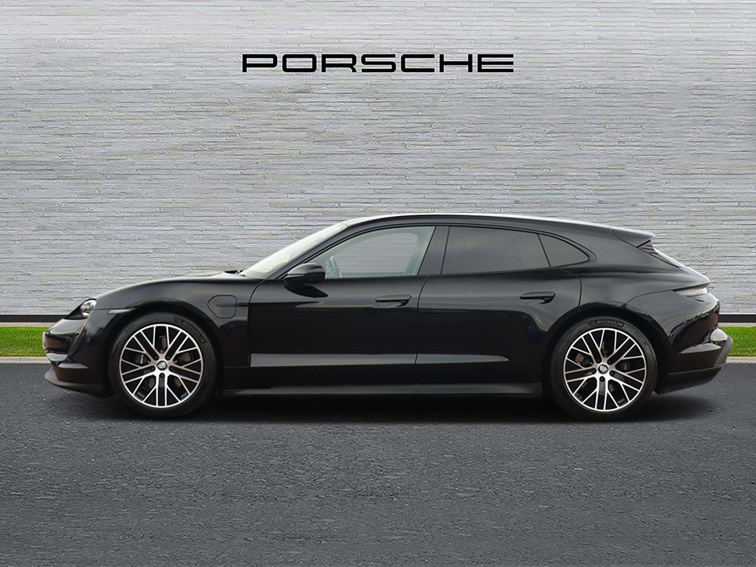 Used Porsche Taycan 2022 for sale - 76746076: Photo 6