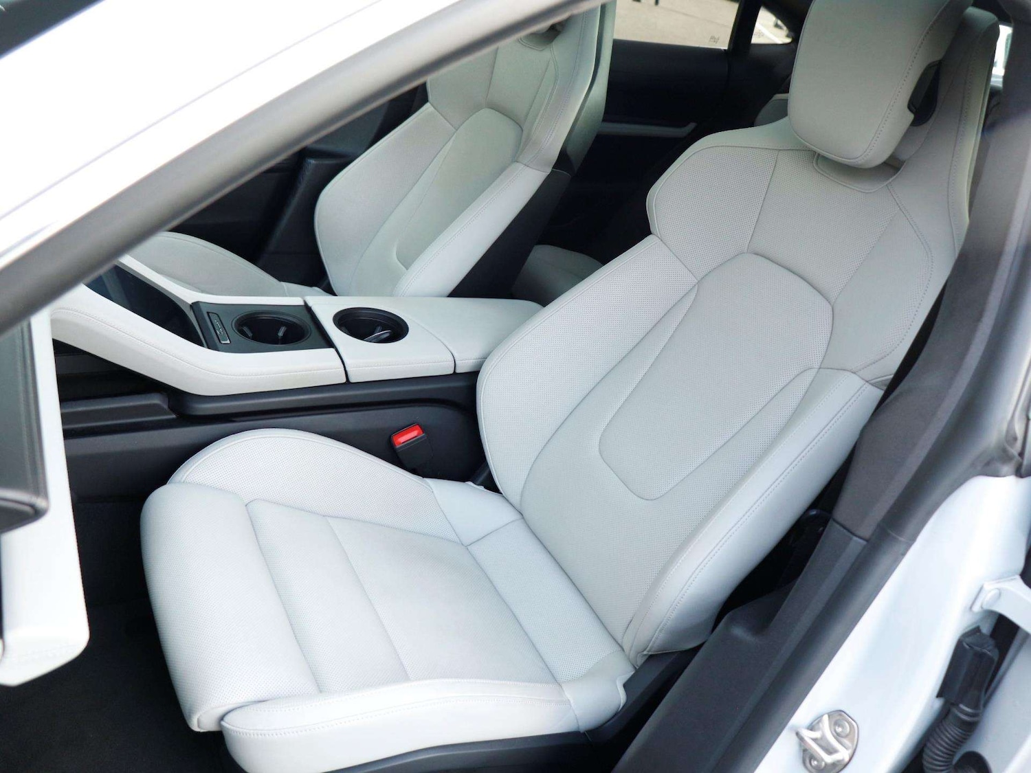 Used Porsche Taycan 2021 for sale - 77827442: Photo 25