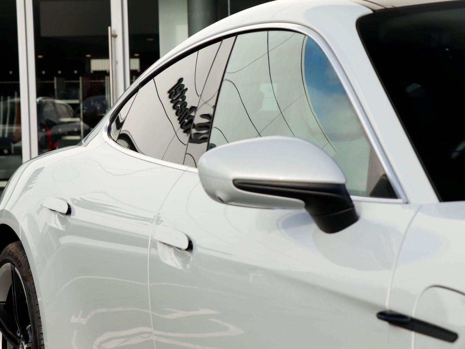 Used Porsche Taycan 2021 for sale - 77827442: Photo 30