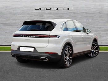 Used Porsche Cayenne 2023 for sale - 74801865: Photo