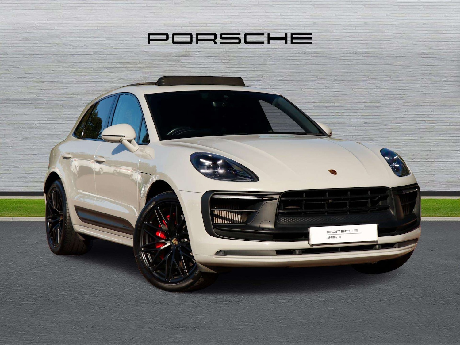 Used Porsche Macan 2022 for sale - 76087842: Photo 1