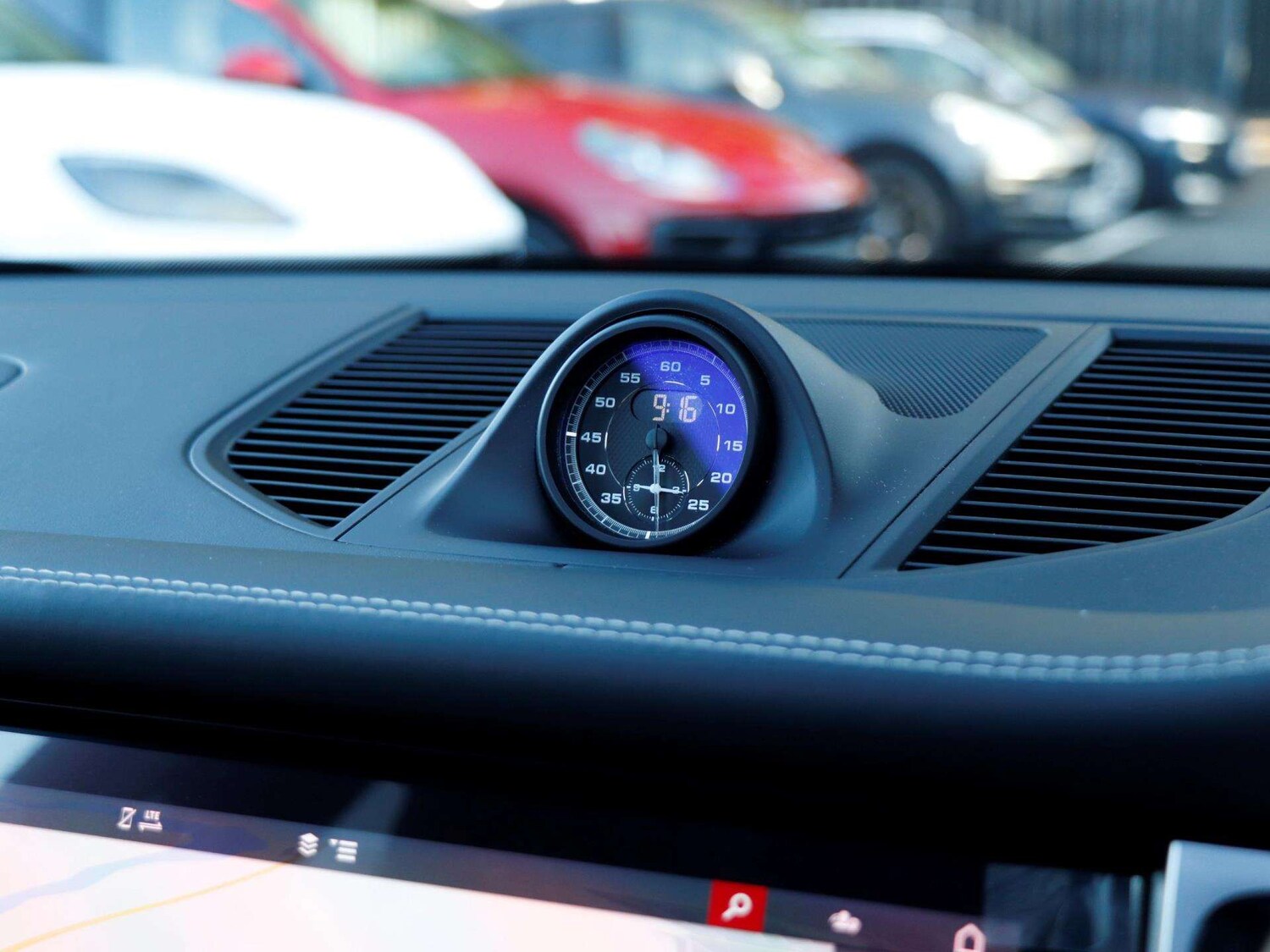 Used Porsche Macan 2022 for sale - 76087842: Photo 13