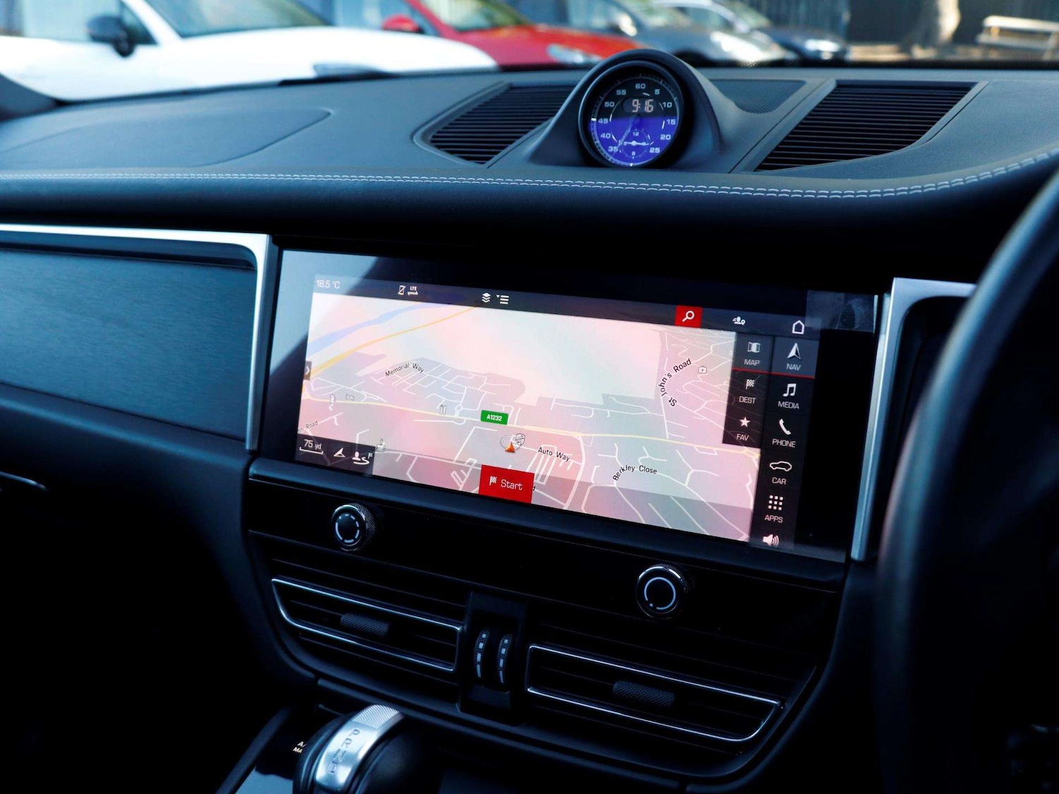 Used Porsche Macan 2022 for sale - 76087842: Photo 14