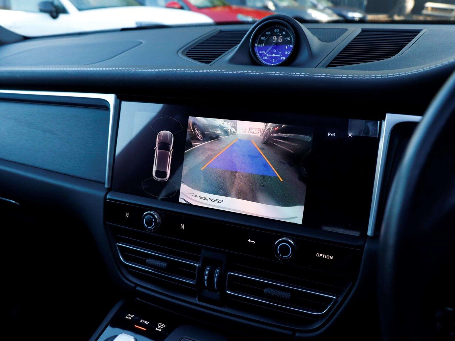 Used Porsche Macan 2022 for sale - 76087842: Photo 15