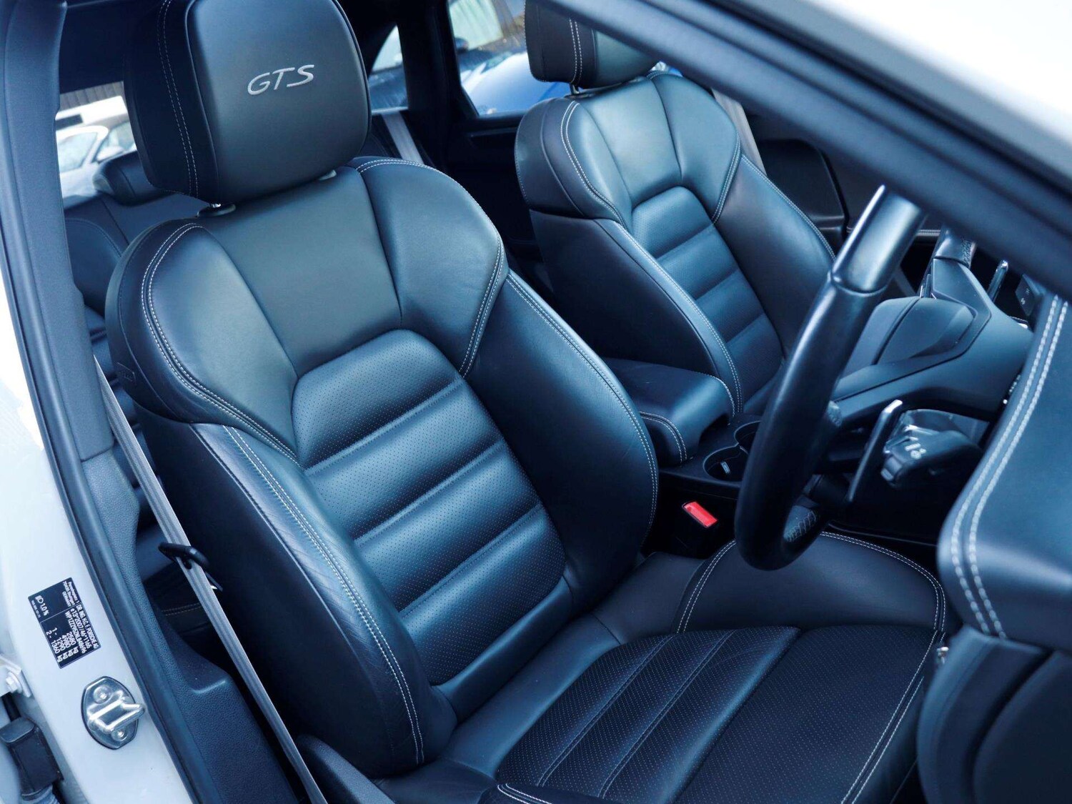 Used Porsche Macan 2022 for sale - 76087842: Photo 24