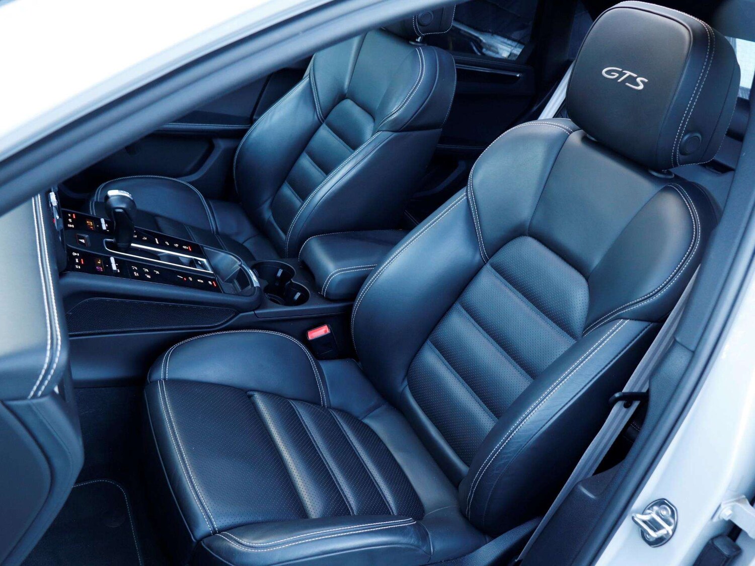 Used Porsche Macan 2022 for sale - 76087842: Photo 25