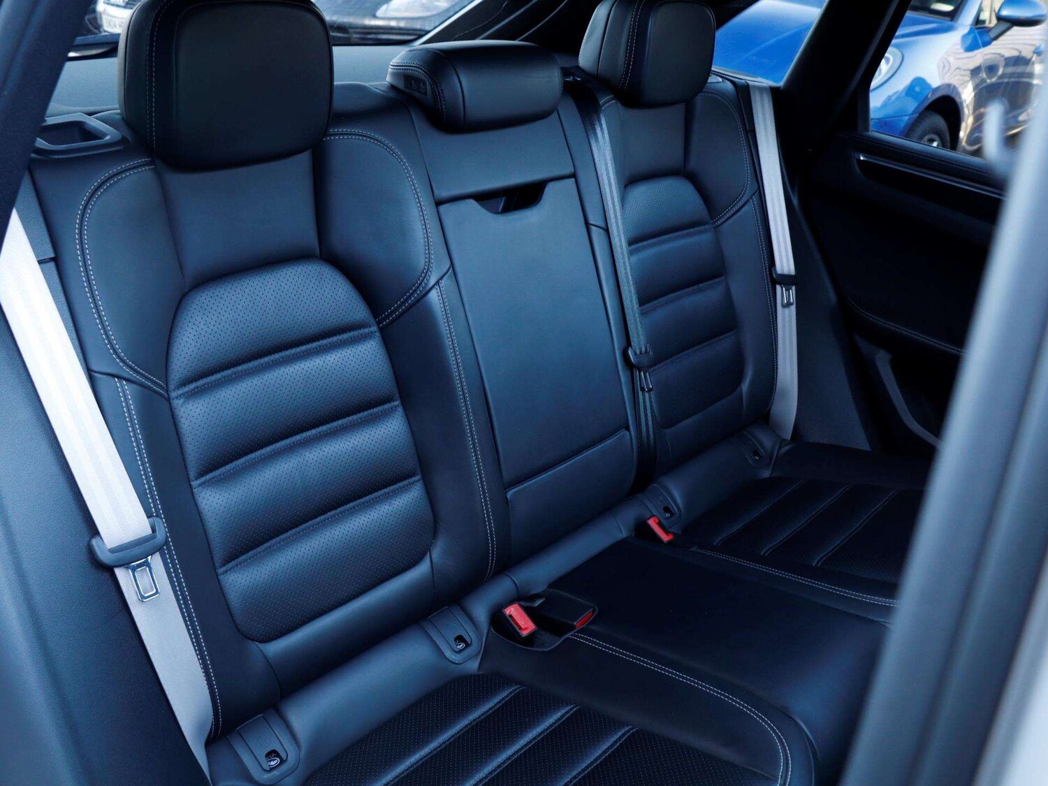 Used Porsche Macan 2022 for sale - 76087842: Photo 26