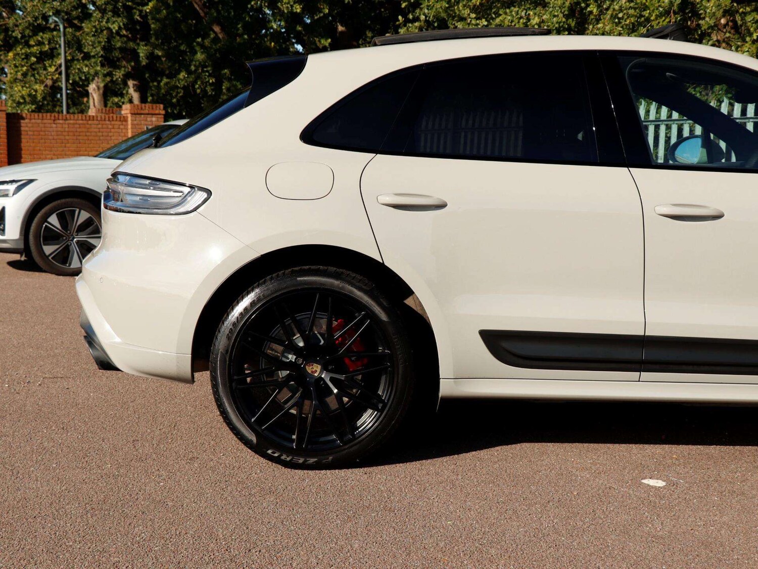 Used Porsche Macan 2022 for sale - 76087842: Photo 32