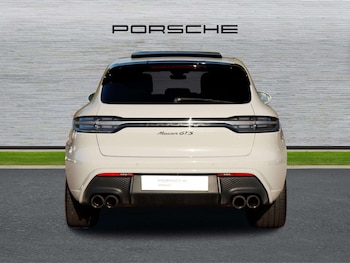 Used Porsche Macan 2022 for sale - 76087842: Photo