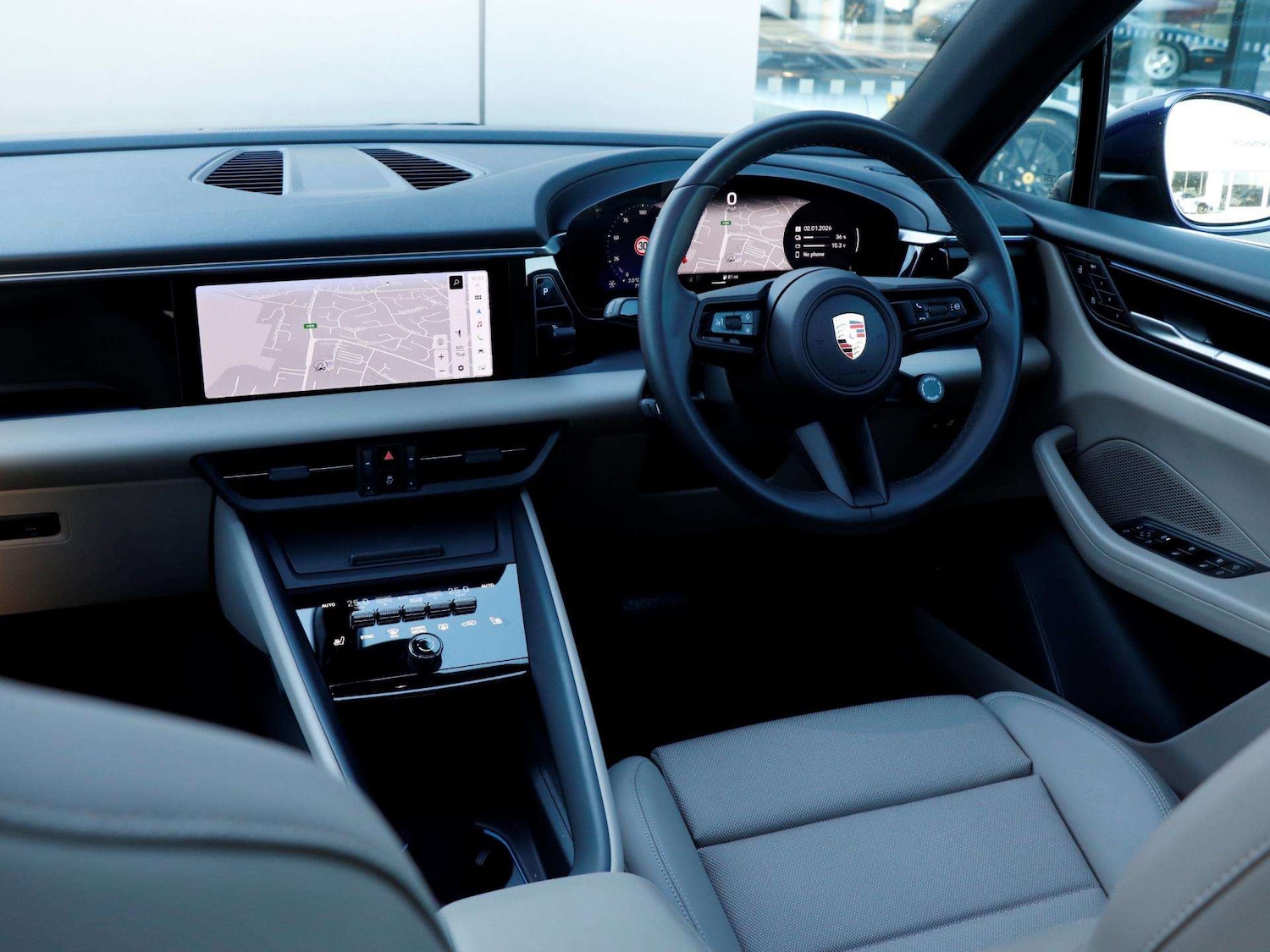 Used Porsche Macan 2025 for sale - 77112446: Photo 12