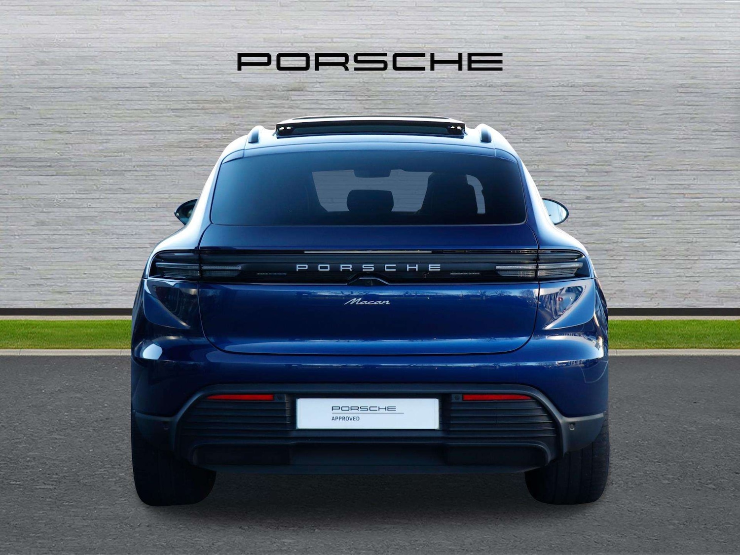 Used Porsche Macan 2025 for sale - 77112446: Photo 4