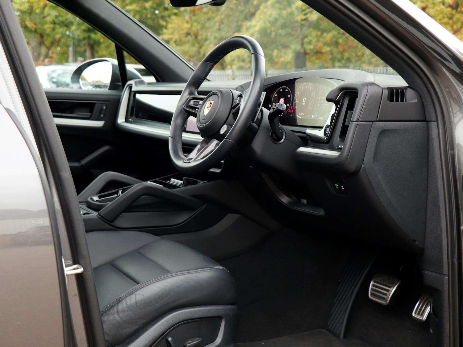 Used Porsche Cayenne 2024 for sale - 76351714: Photo 11