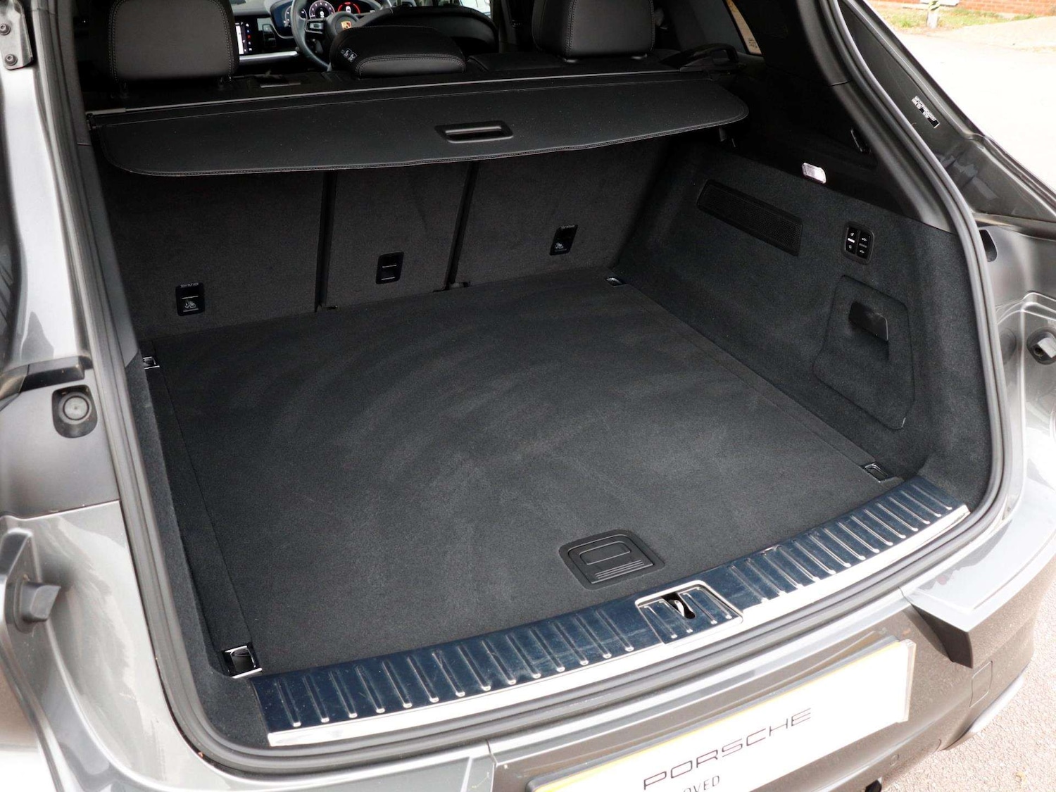 Used Porsche Cayenne 2024 for sale - 76351714: Photo 28