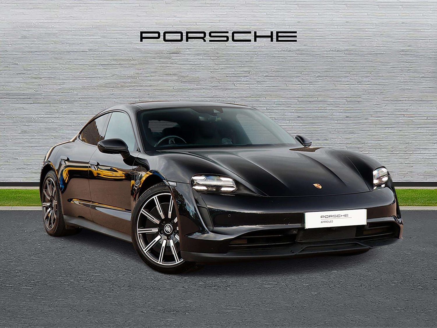 Used Porsche Taycan 2021 for sale - 76488038: Photo 1